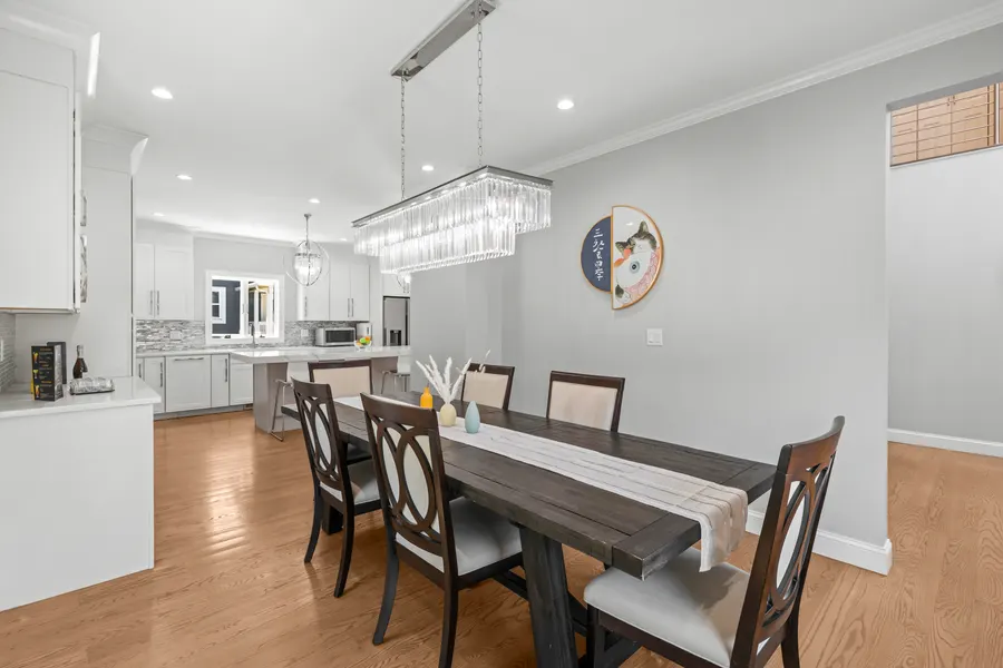 151 Washington St — photo 13 of 39