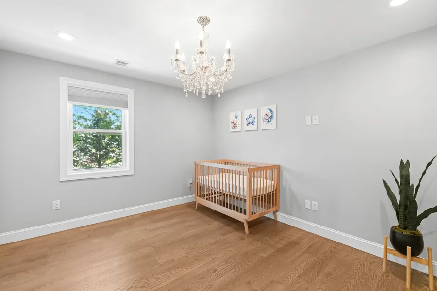 151 Washington St — photo 24 of 39