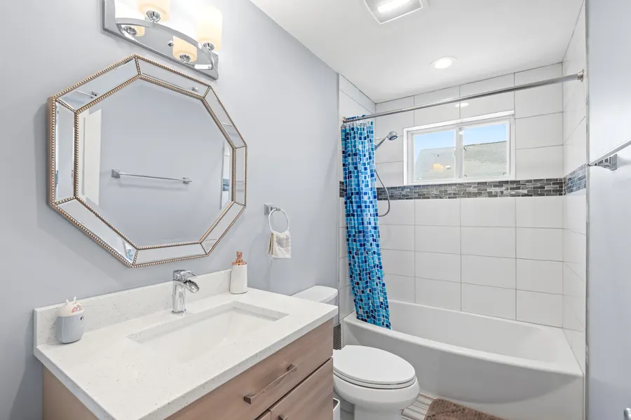 151 Washington St — photo 27 of 39