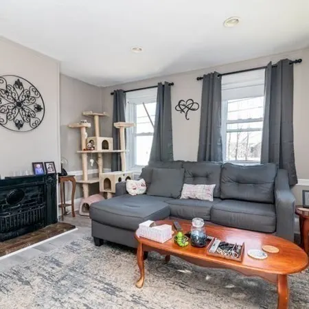 25-27 Thayer Place — photo 10 of 23