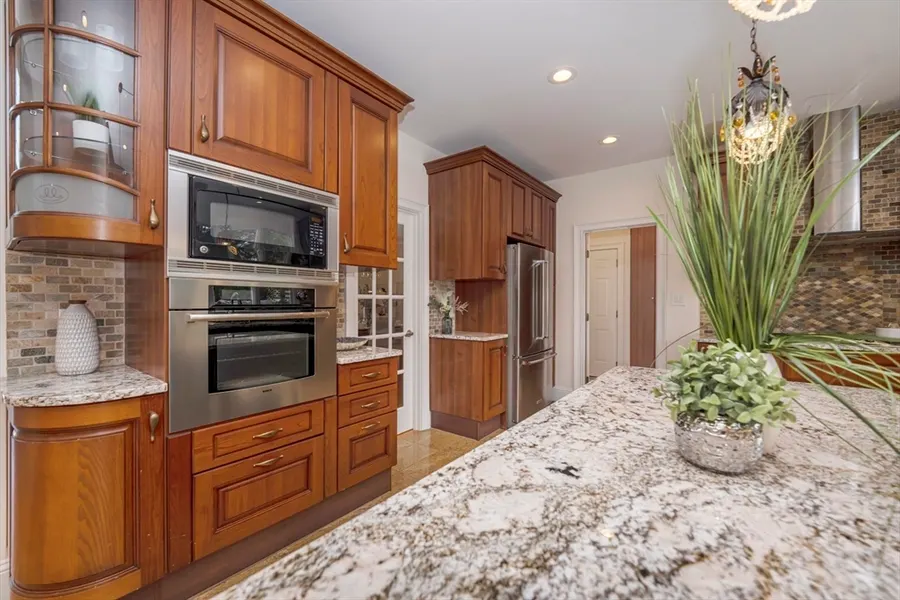 228 Wiswall Rd — photo 11 of 42