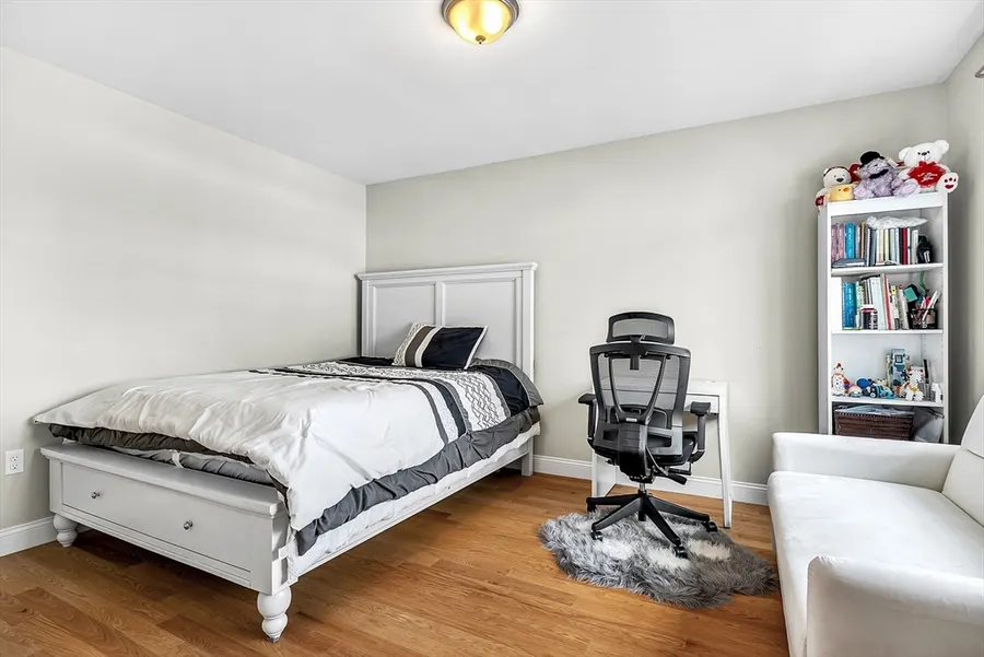 3 Lowell St U:1 — photo 12 of 26