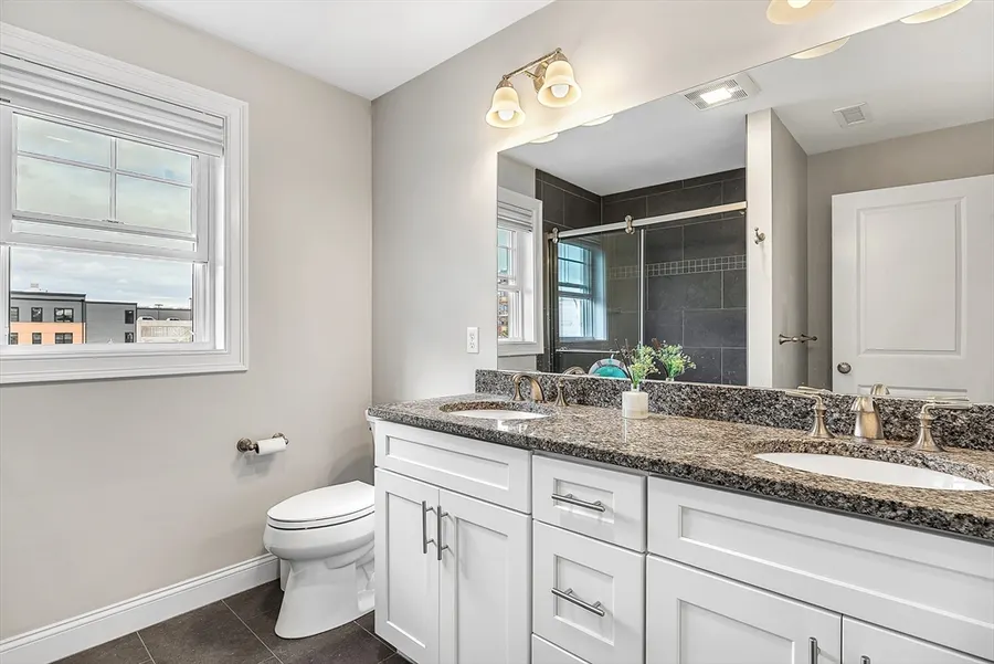 3 Lowell St U:1 — photo 15 of 26