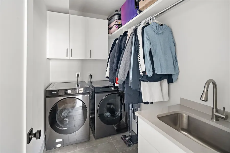 68-70 Washington St, Unit 70 — photo 24 of 32